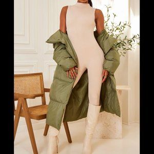 Sleevlees Snatched Jumpsuit- Cream